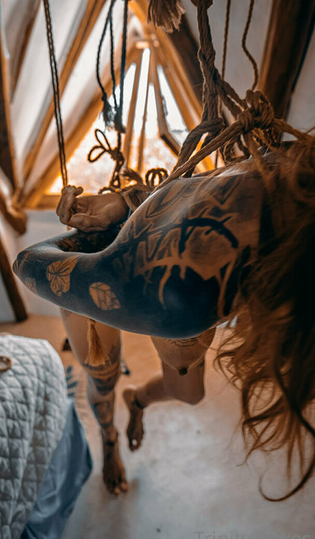 Trinity Eclectic Nackt auf OnlyFans