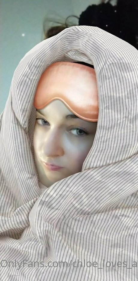 chloe loves attention OnlyFans XXX