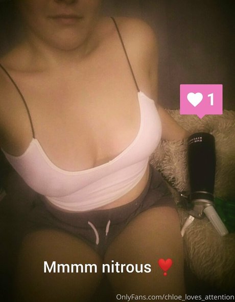 chloe loves attention OnlyFans Nacktbilder geleakt
