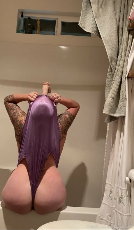 bananabis Nackt auf OnlyFans