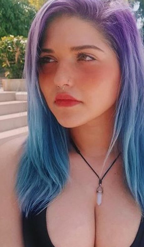 ravid azar Nacktbilder von OnlyFans geleakt