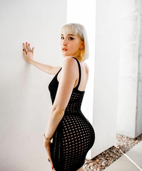 Harley Quinn Smith Sexy OnlyFans