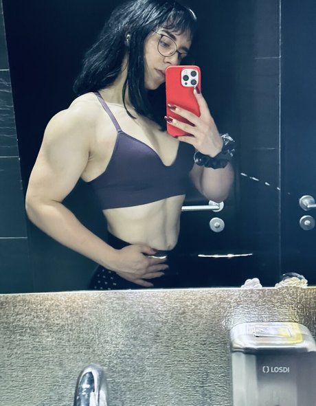 courtney01 OnlyFans Archiv