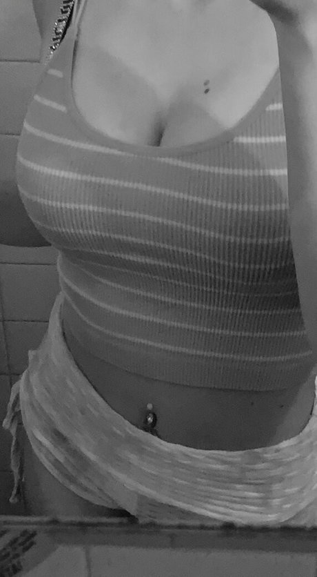 FrontDeskLady OnlyFans Pornografie