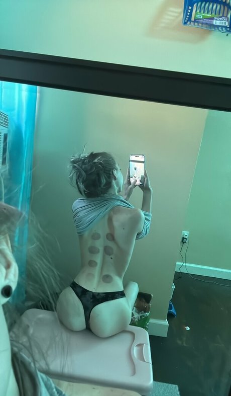 FrontDeskLady OnlyFans