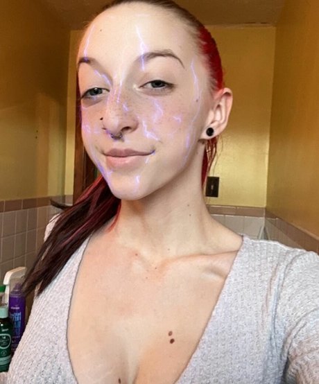 FrontDeskLady Leaked OnlyFans Bilder