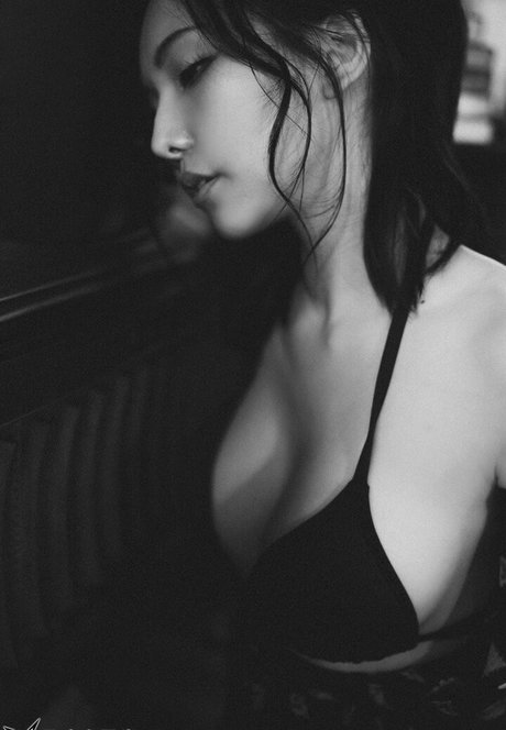 morgul zuyu NurlyFans-Pornos