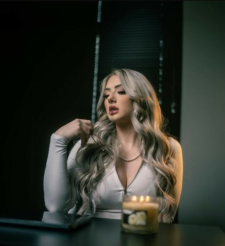 Miranda Cohen Nackt auf OnlyFans Leaks