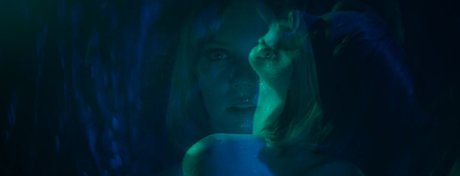 Maya Hawke Nacktbilder von OnlyFans