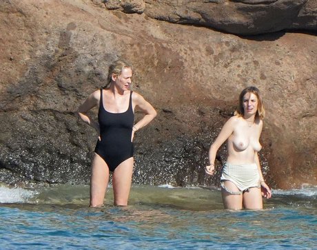 Maya Hawke OnlyFans geleakte Brüste