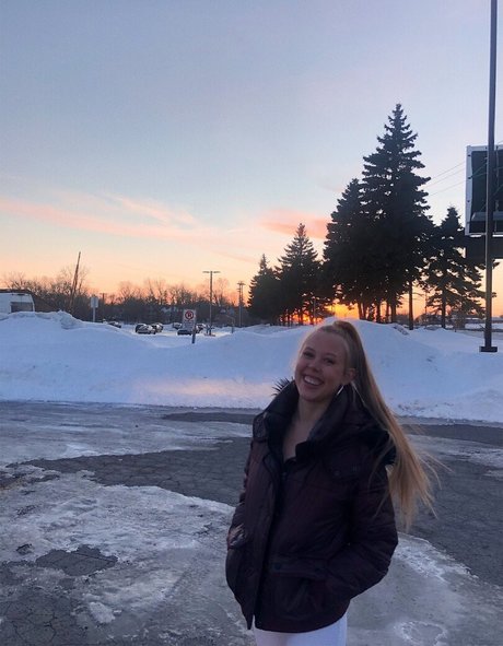 Emily Kyte OnlyFans Fotos