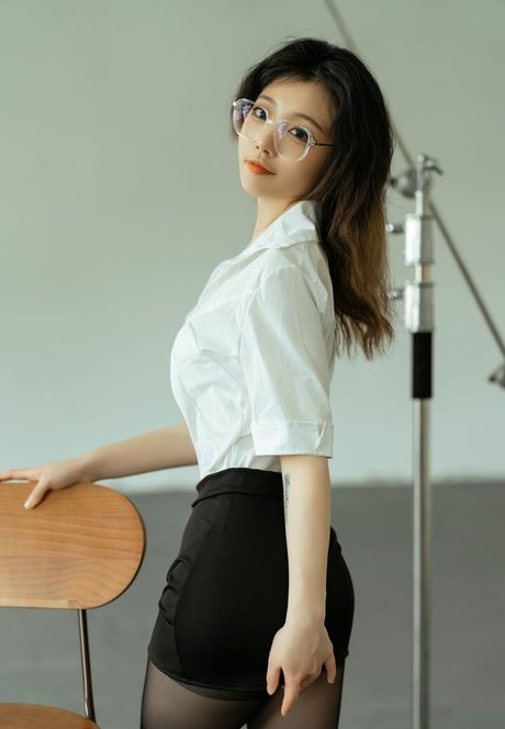 asiatischer gangbang nur fans schön nackt Porträt