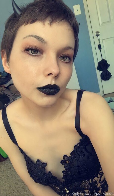 punksmutt OnlyFans XXX