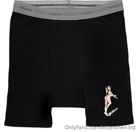 kittenthen3rd NurlyFans-Pornos