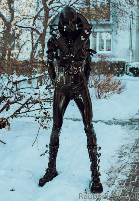 rubbobject doll Nacktpornos auf OnlyFans