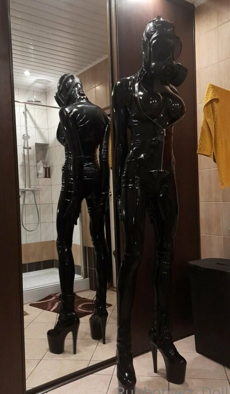 rubbobject doll OnlyFans Arsch Leak