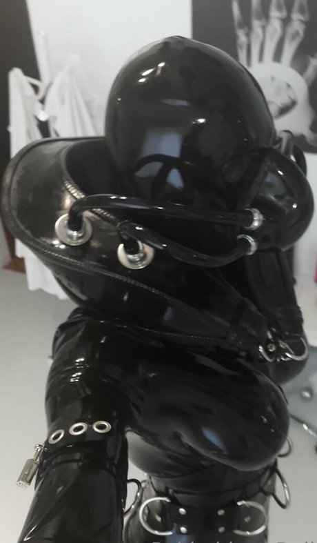 rubbobject doll Neue geleakte OnlyFans-Inhalte