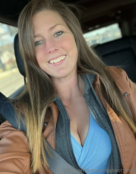 katywithabootyfree OnlyFans gratis