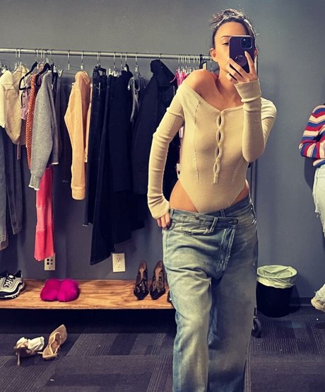 Christian Serratos OnlyFans-Sex