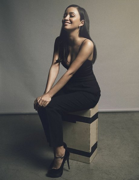 Christian Serratos OnlyFans-Seite