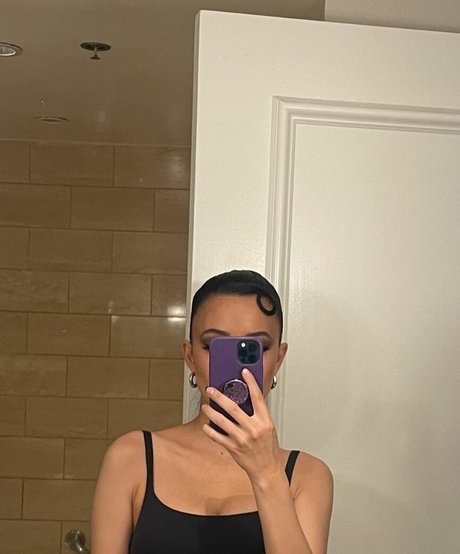 Christian Serratos Geleakte OnlyFans-Inhalte