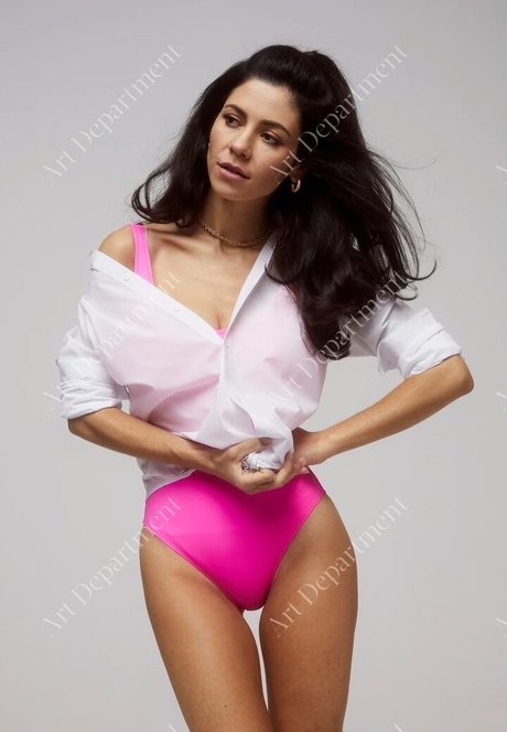 Marina Diamandis Nacktbilder von OnlyFans