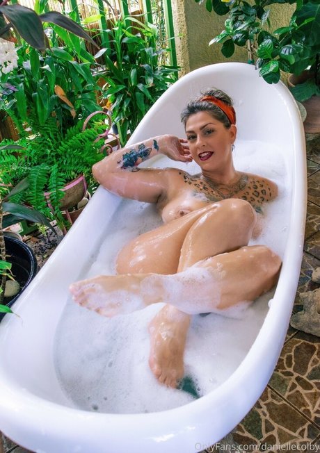 Danielle Colby Nacktpornos auf OnlyFans