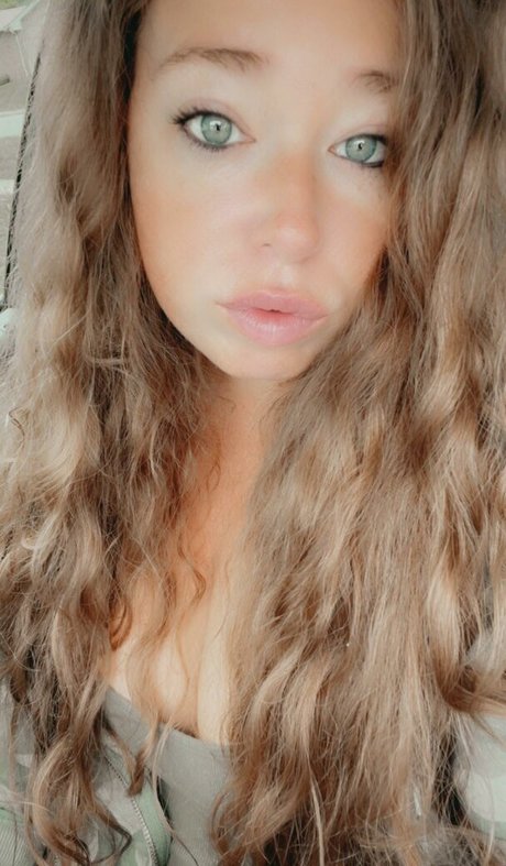 Ivy Mia OnlyFans Nacktbilder