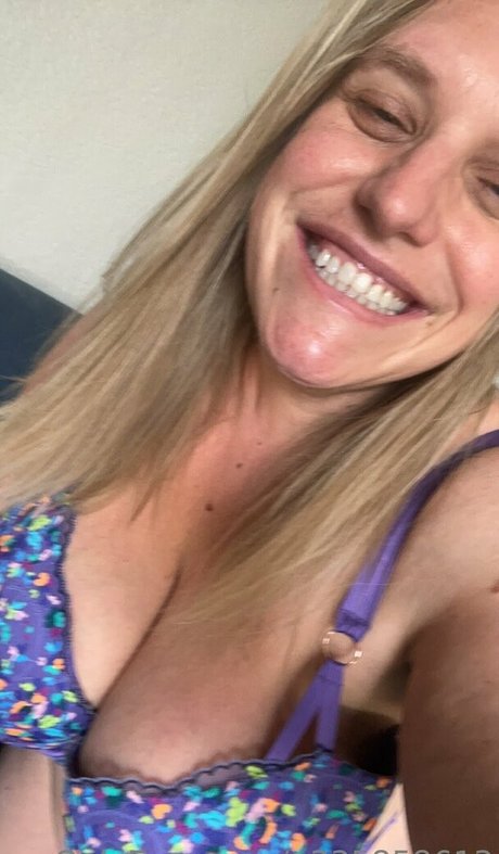 tamarama888 Titten OnlyFans