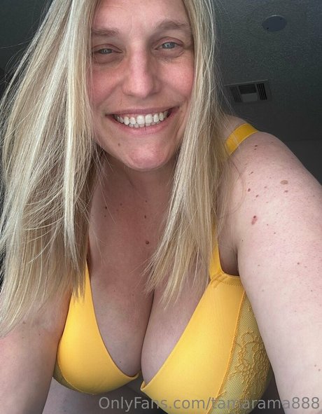 tamarama888 OnlyFans Brüste Bild
