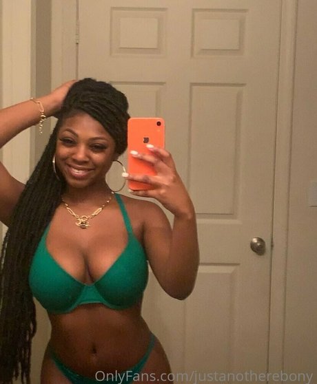 justanotherebony OnlyFans-Model