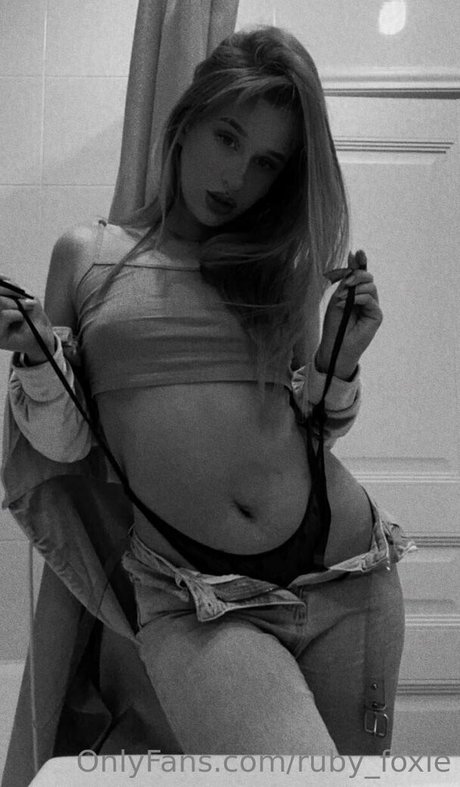 ruby foxie Geleakte OnlyFans-Inhalte