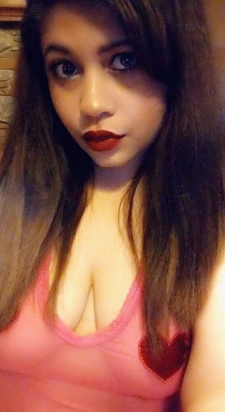 itsaaliyahjadee OnlyFans Striptease