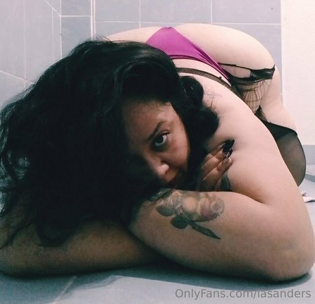 anabattory OnlyFans Nacktbilder