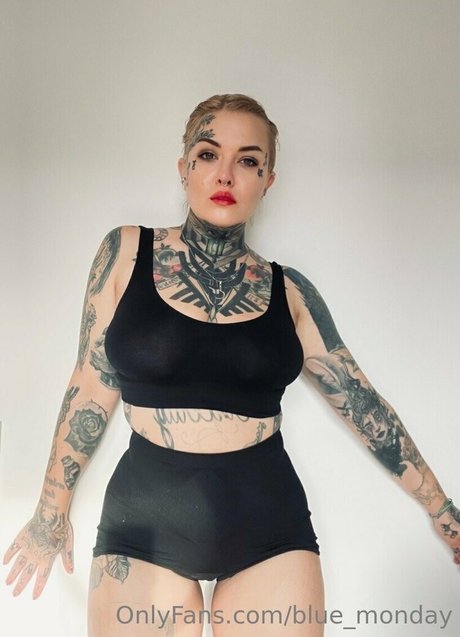 blue monday OnlyFans Nacktbilder geleakt