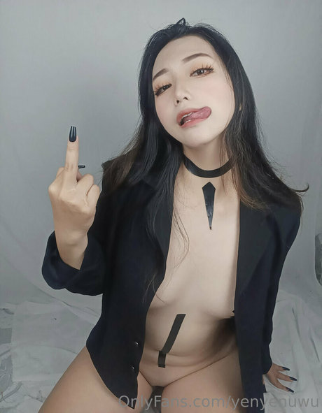 yenyenuwu Füße OnlyFans