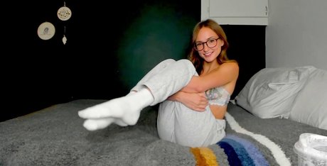 Innocentprovenguilty OnlyFans Lesbisch