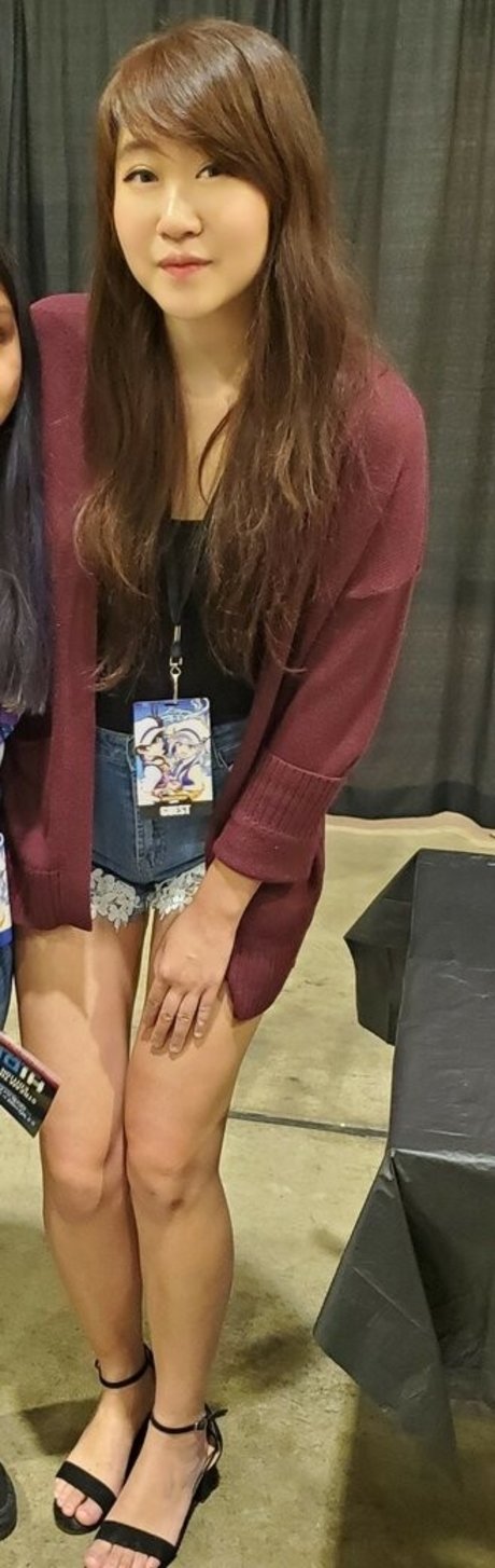 Emirichu OnlyFans Pornografie