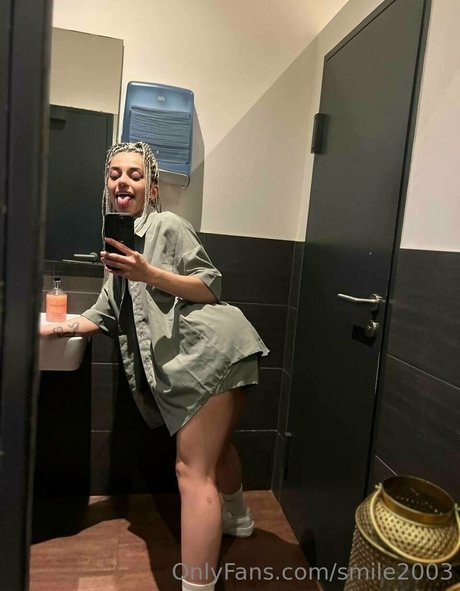 smile2003 OnlyFans Leak