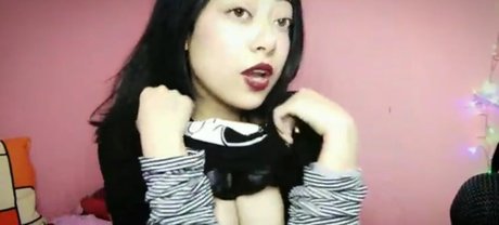 Whynot ASMR Brüste OnlyFans