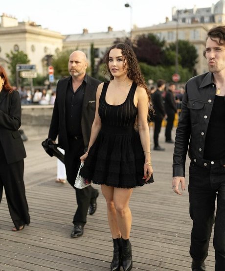 Elena Ora Nackt geleakt OnlyFans