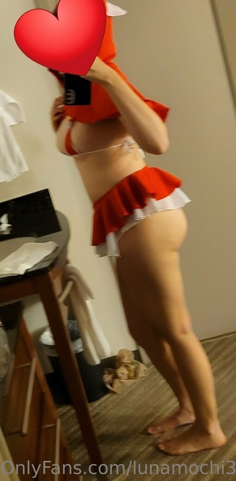 lunamochi322 OnlyFans geleakter Pornografie