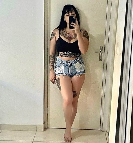 Deborah Milano Nacktbilder geleakt OnlyFans