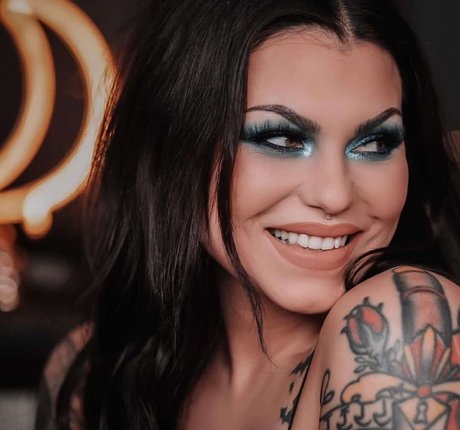 Baileysarian OnlyFans Pornografie