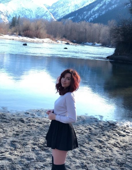 breebunn OnlyFans Striptease