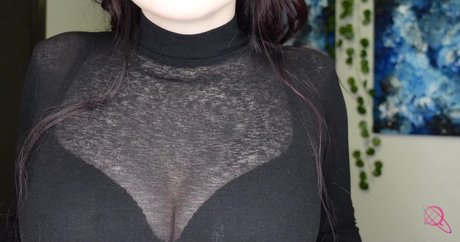 Quantum ASMR Nackt auf OnlyFans