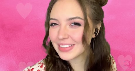 Quantum ASMR Nacktbilder von OnlyFans