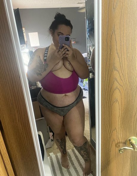 hornythickitten OnlyFans X