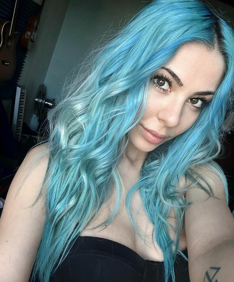 Ai Mori OnlyFans Model Bilder