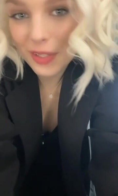 Teagan Croft Nacktbilder von OnlyFans